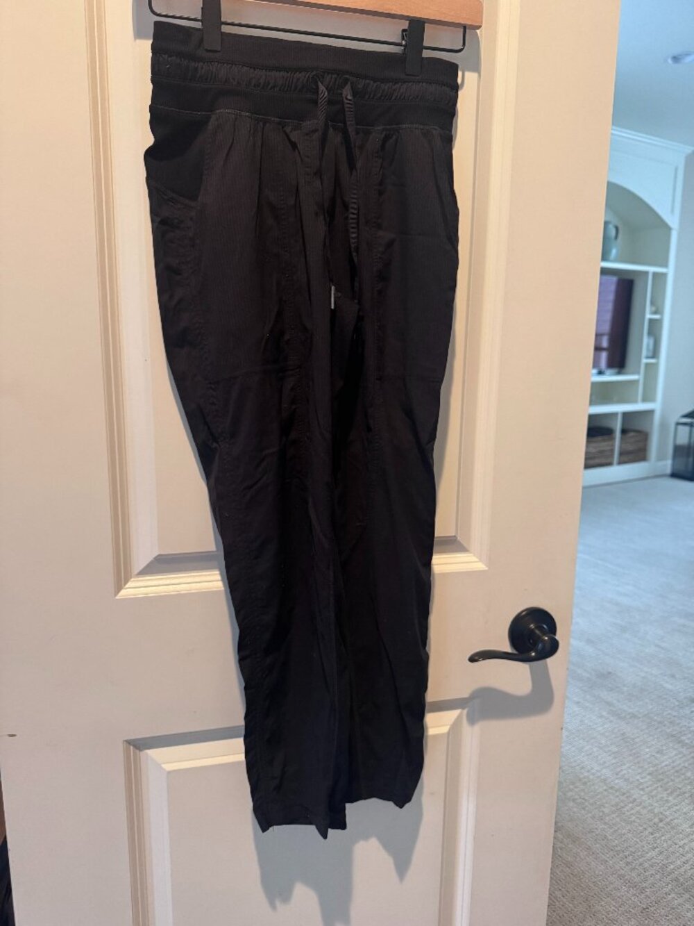 Lululemon Black Lightweight Drawstring Jogger Pants Size 2